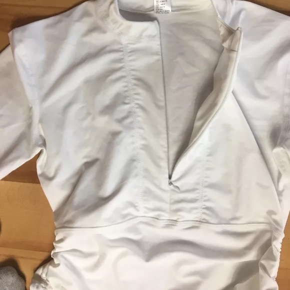 SBART Athletics Ruched Top - Picture 5 of 6